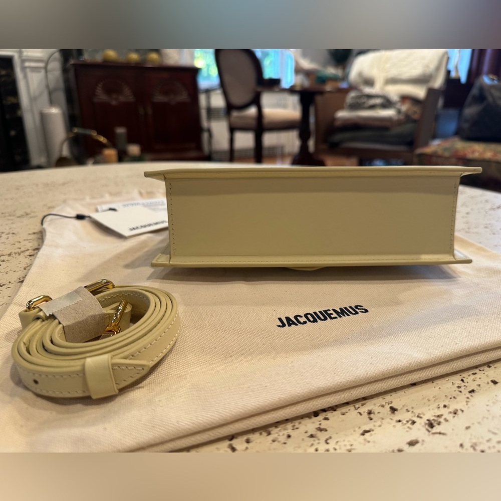 NWT + COA Jacquemus Le GRAND Bambino Satchel Ivory w Gold Accents - Picture 10 of 14